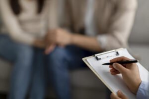 Image of a couple meeting with a San Diego couples therapist. Who can answer the question "what is stonewalling" and through couples therapy you can learn how to avoid it in San Diego, CA.